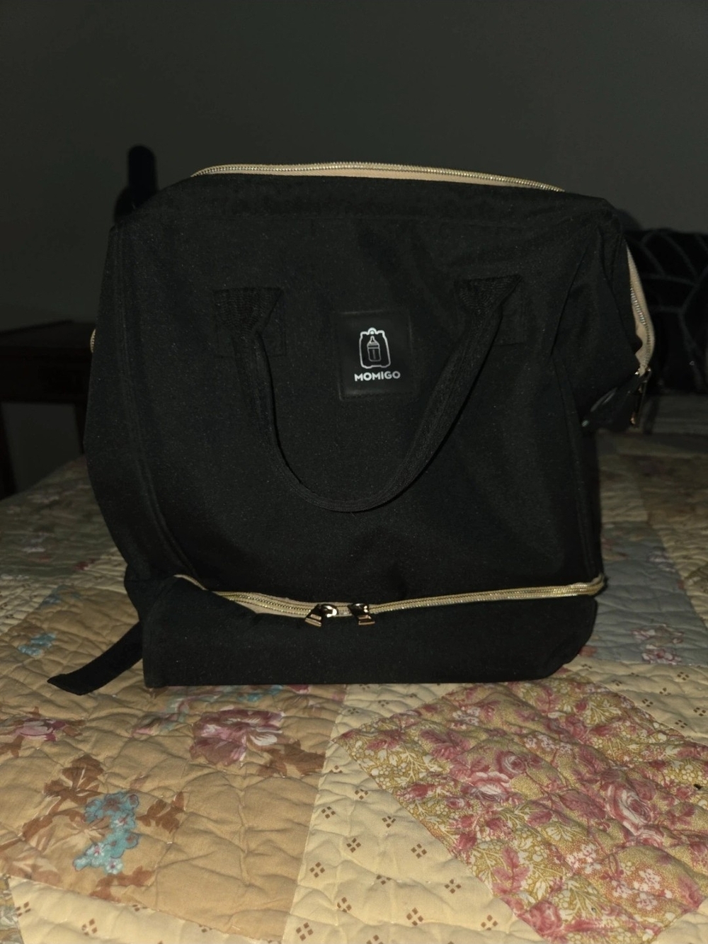 Momigo Black Insulated Pumping Cooler Bag with Gold Zipper